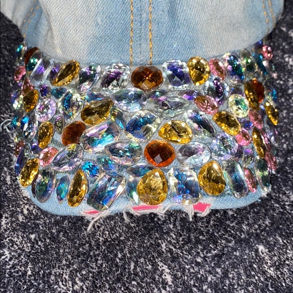 Everything bedazzled - Picture 2 of 2